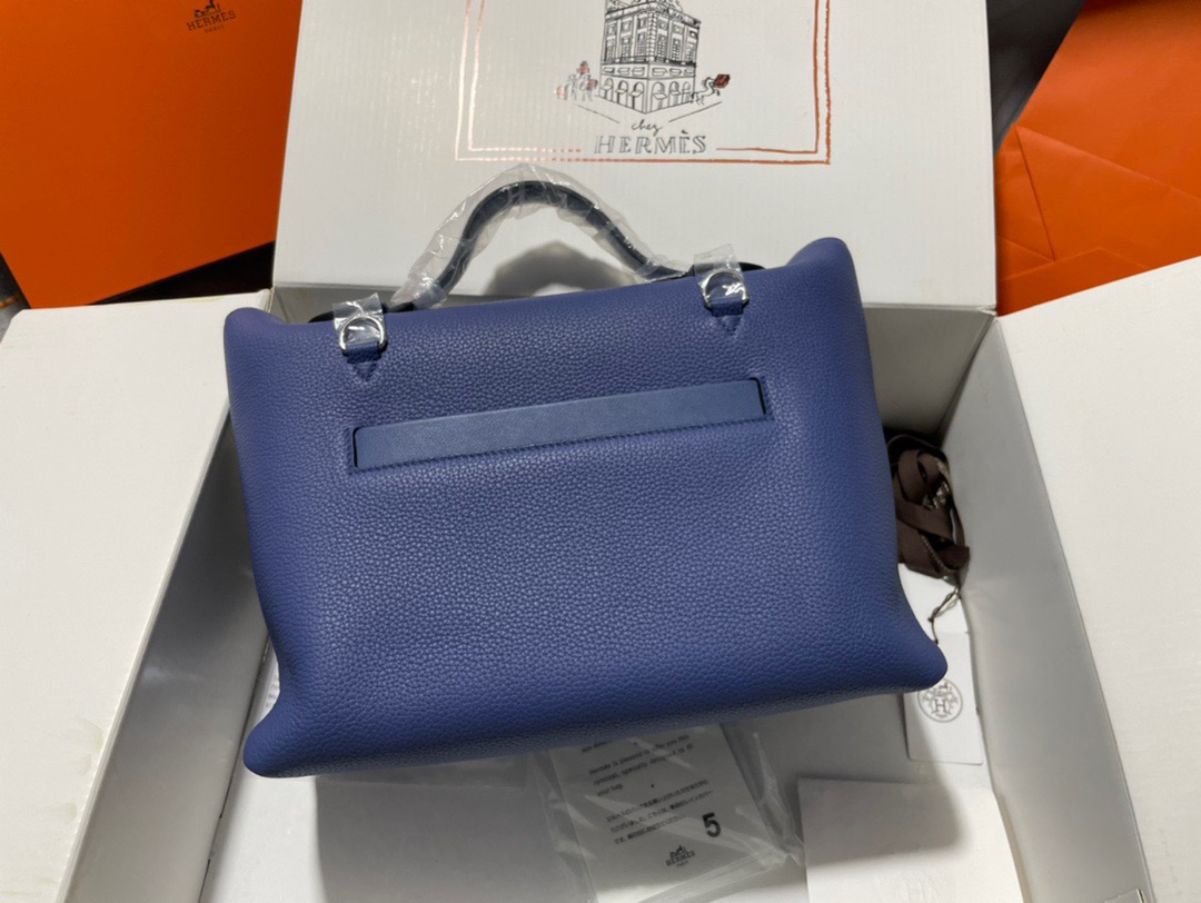 Hermes Kelly 2424 29cm Handbag in Blue Thalassa Clemence Leather 